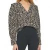 DKNY Printed Crop V-Neck Top | Shirts & Tops 1 DKNY Printed Crop V-Neck Top | Shirts & Tops -Outlet Dkny Store 814Bx0VoxQL. AC SR736920